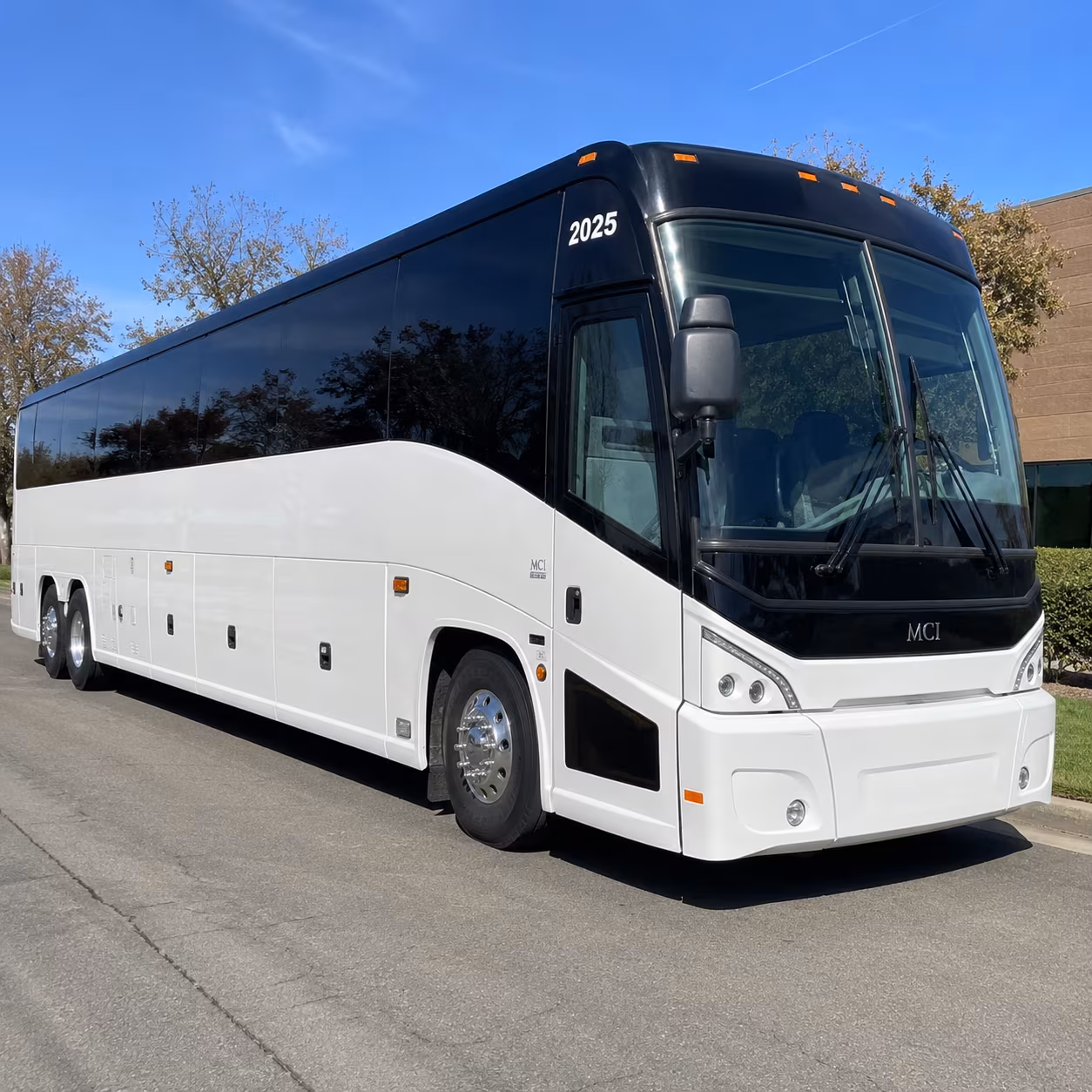 concert buses to cmac in canandaigua the region s biggest summer stage